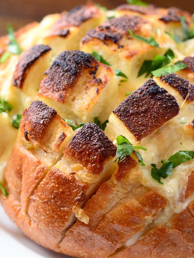 Roasted Garlic and Brie Pull Apart Bread - Life's Ambrosia